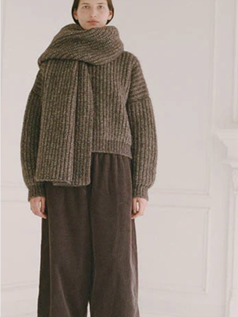Shaina Mote NWT classic crewneck Sweater - DUSK